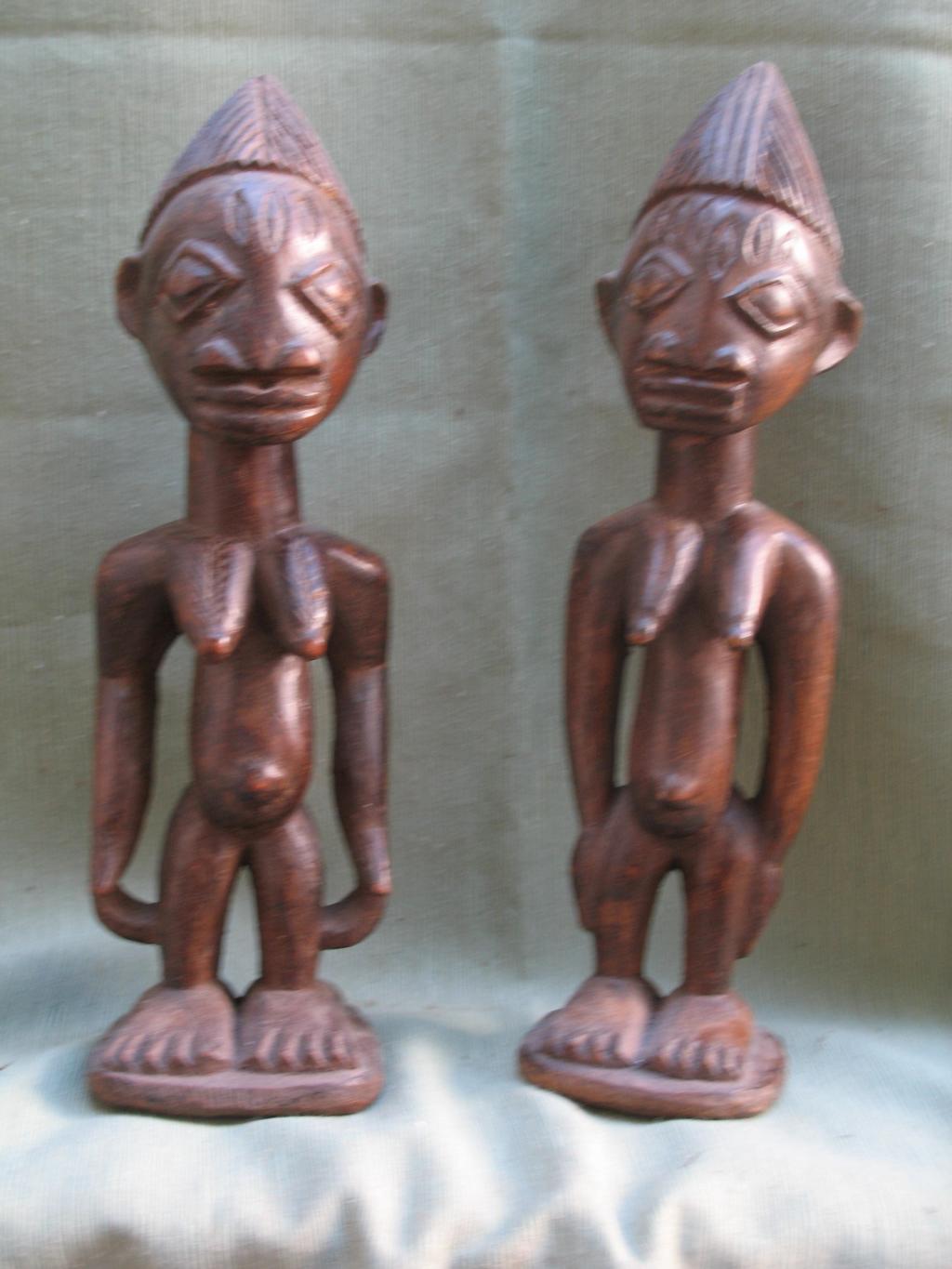 PAREJA FEMENINA DE IBEDJIS