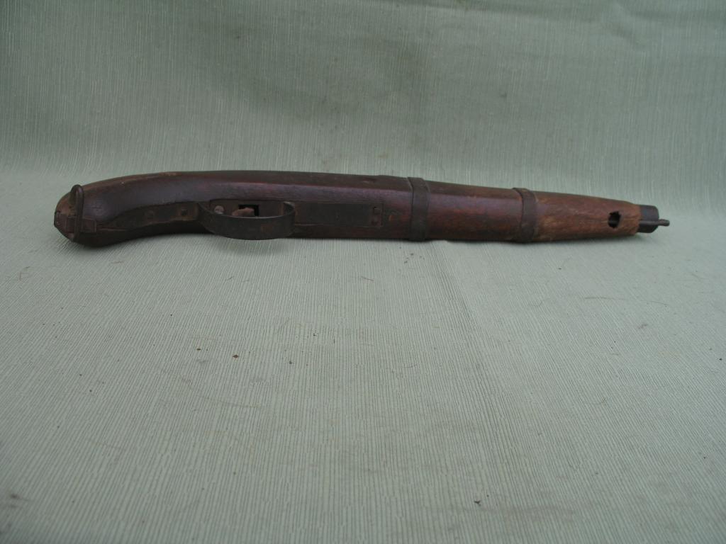 PISTOLA  INDIGENA DE AVANCARGA