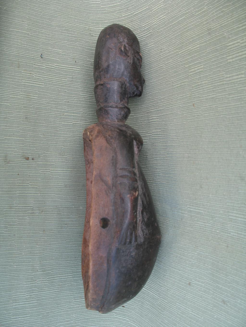 MASCARA PASAPORTE VENTRAL