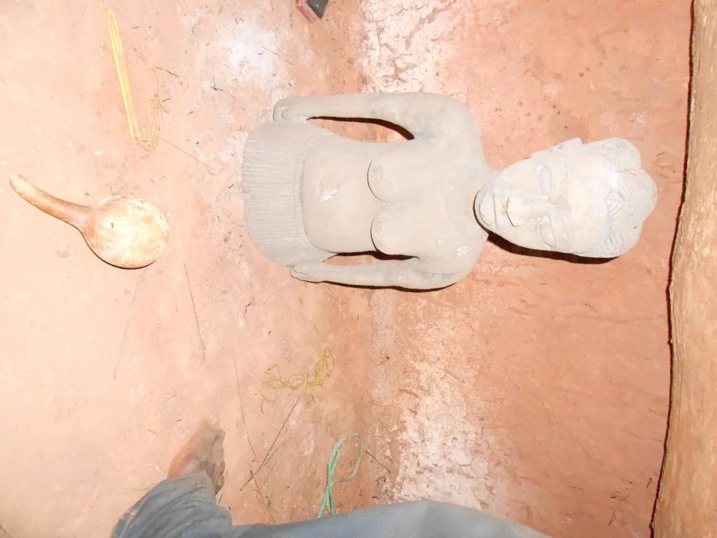 ALTAR, BUSTO DE MUJER