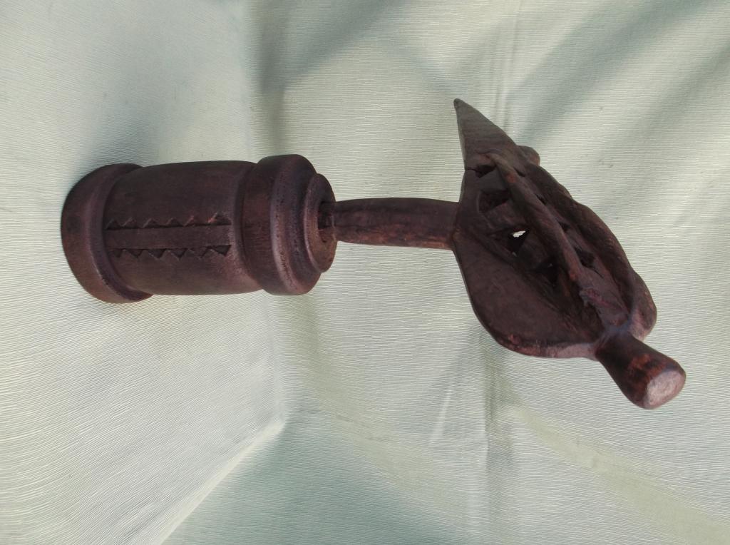 FIGURA DE ALTAR A-TSHOL