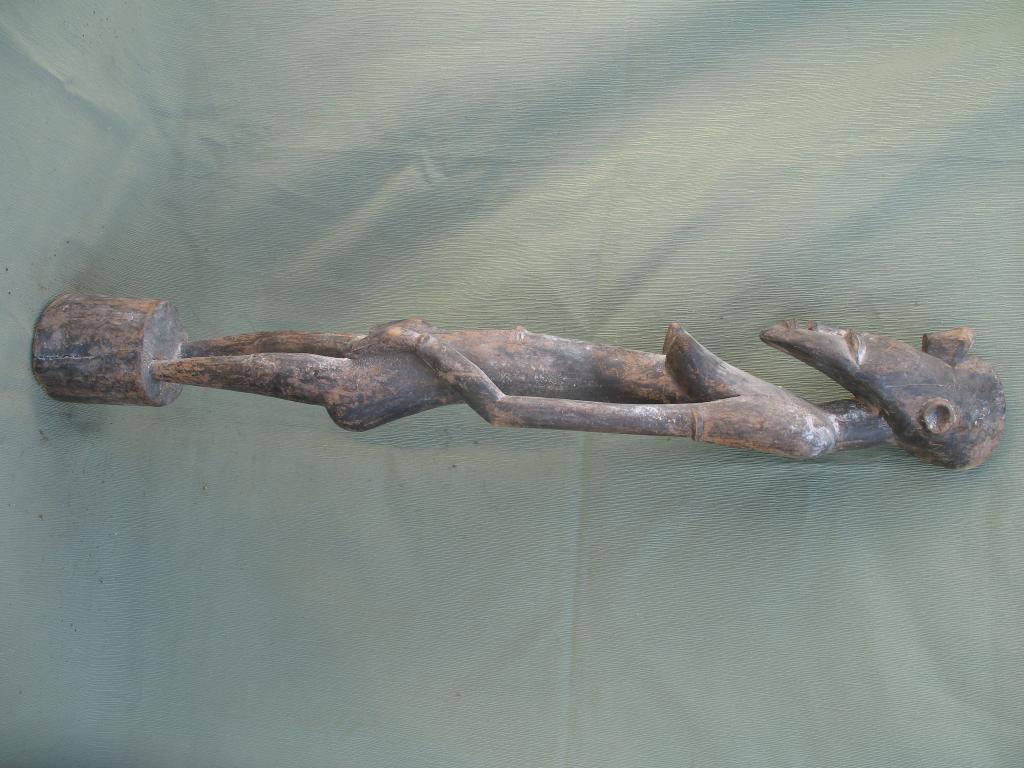 POMBIBELE FEMENINO